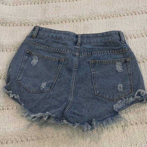 🔥🔥SALE🔥🔥Ripped Denim Shorts Raw Hem Wide Leg Washed Short High Waisted NWT - Picture 3 of 4